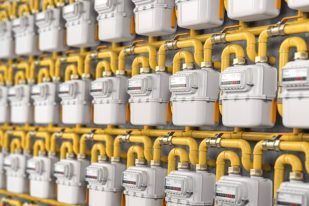 natural-gas-meters-iin-a-service-768x512